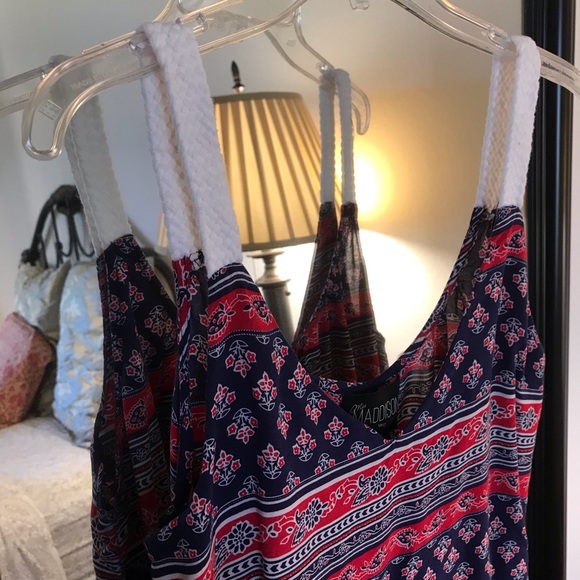 Gorgeous Color & Pattern Tank Top - Picture 5 of 8